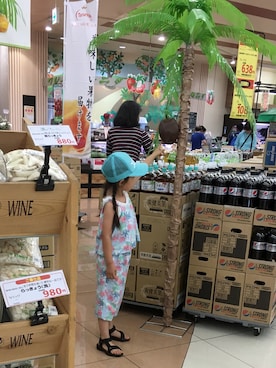 「GU（ジーユー）のアイテム（オールインワン・サロペット、ブルー系）」を使った、KiKiさん（キッズ・138cm）の夏コーディネート