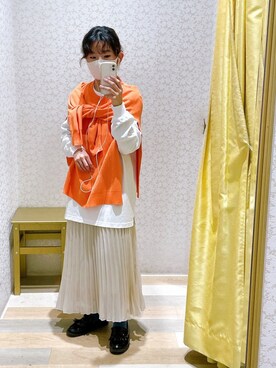 オレンジトップス のレディース人気ファッションコーディネート Wear