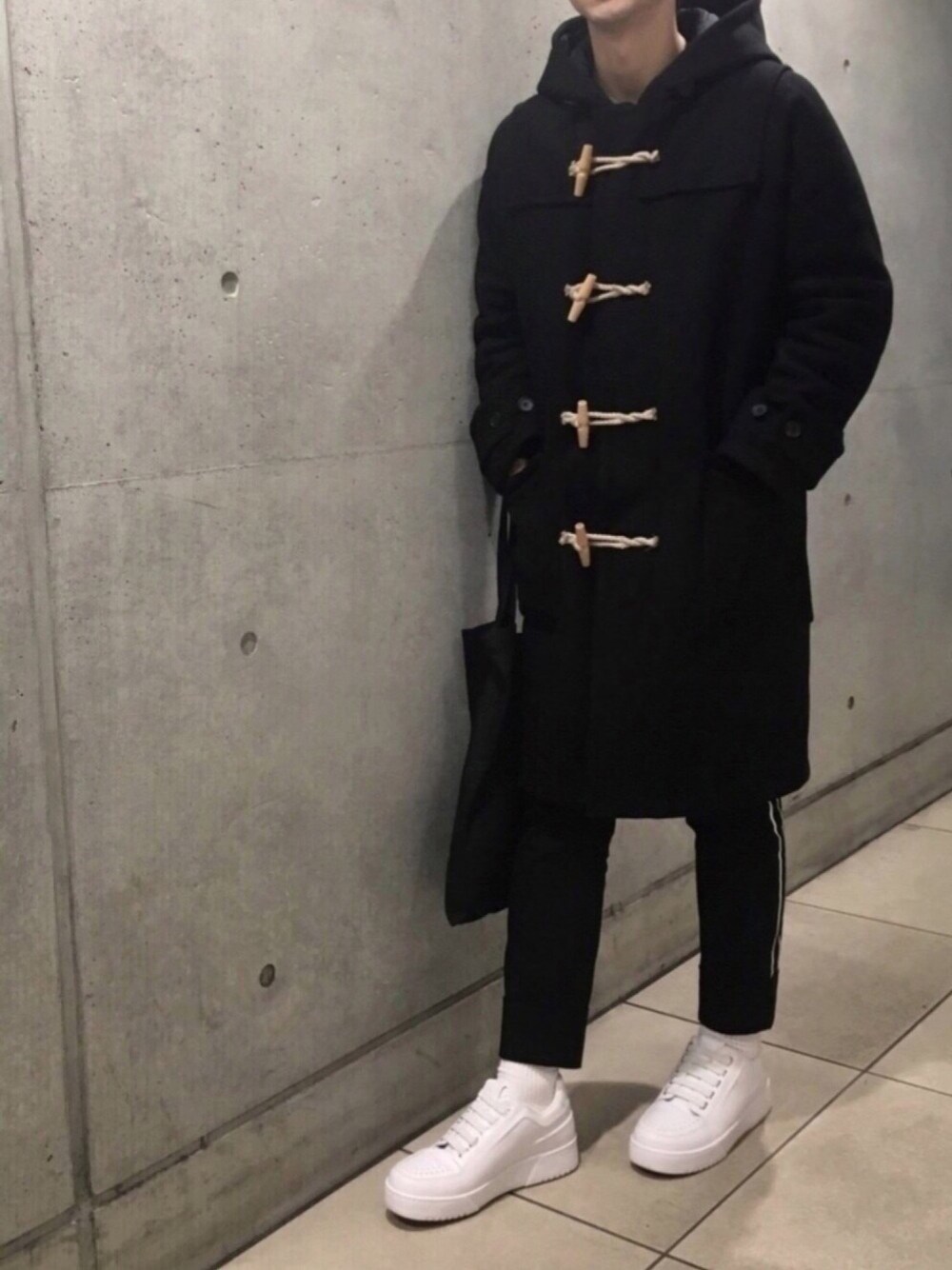 イタリア製 BALENCIAGA ダッフルコート カシミヤ85%シルク14% イタリア製 BALENCIAGA ダッフルコート カシミヤ85%シルク14