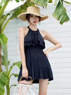 「アイテム（水着）」を使った、angellunaさん（レディース・169cm）の冬コーディネート