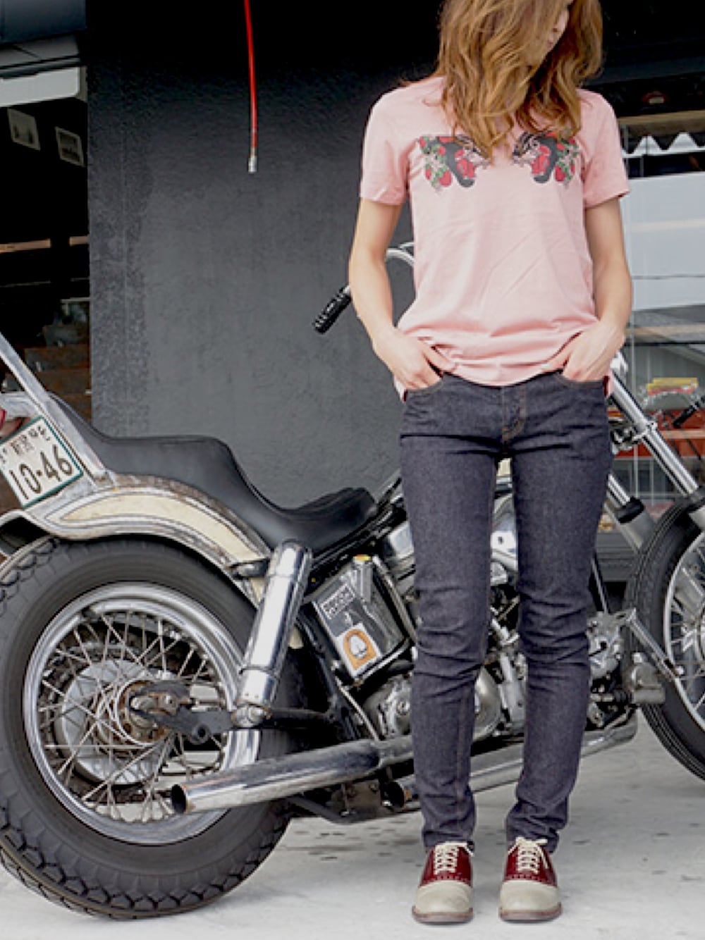 「アメカジ、バイク女子、ヴィンテージ、レトロ」｜「Miss Ladybugのアイテム（Tシャツ/カットソー、ピンク系）」を使った、wolfpack_mayuさん（レディース・160cm）の夏コーディネートの1枚目の写真