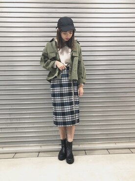 「シンプルおしゃれが好き」｜「アイテム（ミリタリージャケット）」を使った、フィーさん（レディース・164cm）の秋コーディネート