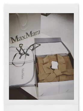 「Max Mara（マックスマーラ）のアイテム（チェスターコート）」を使った、红楼叹さん（レディース・158cm）の春コーディネート