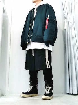 「RICK OWENS」｜「アイテム（MA-1）」を使った、アールさん（メンズ・172cm）の冬コーディネート