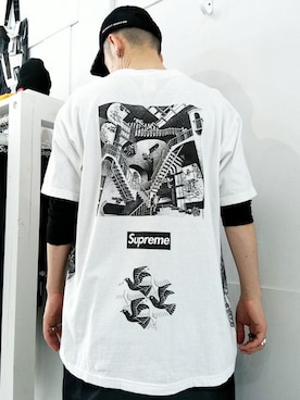 「アートTシャツ」｜「アイテム（アクセサリー）」を使った、アールさん（メンズ・172cm）の春コーディネート