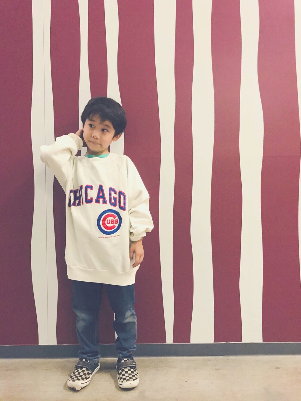 「チャンピオン、Champion、vintage、80s」｜「80s チャンピオンのアイテム（スウェット、ホワイト系）」を使った、Tsumugiさん（キッズ・120cm）の秋コーディネートの1枚目の写真