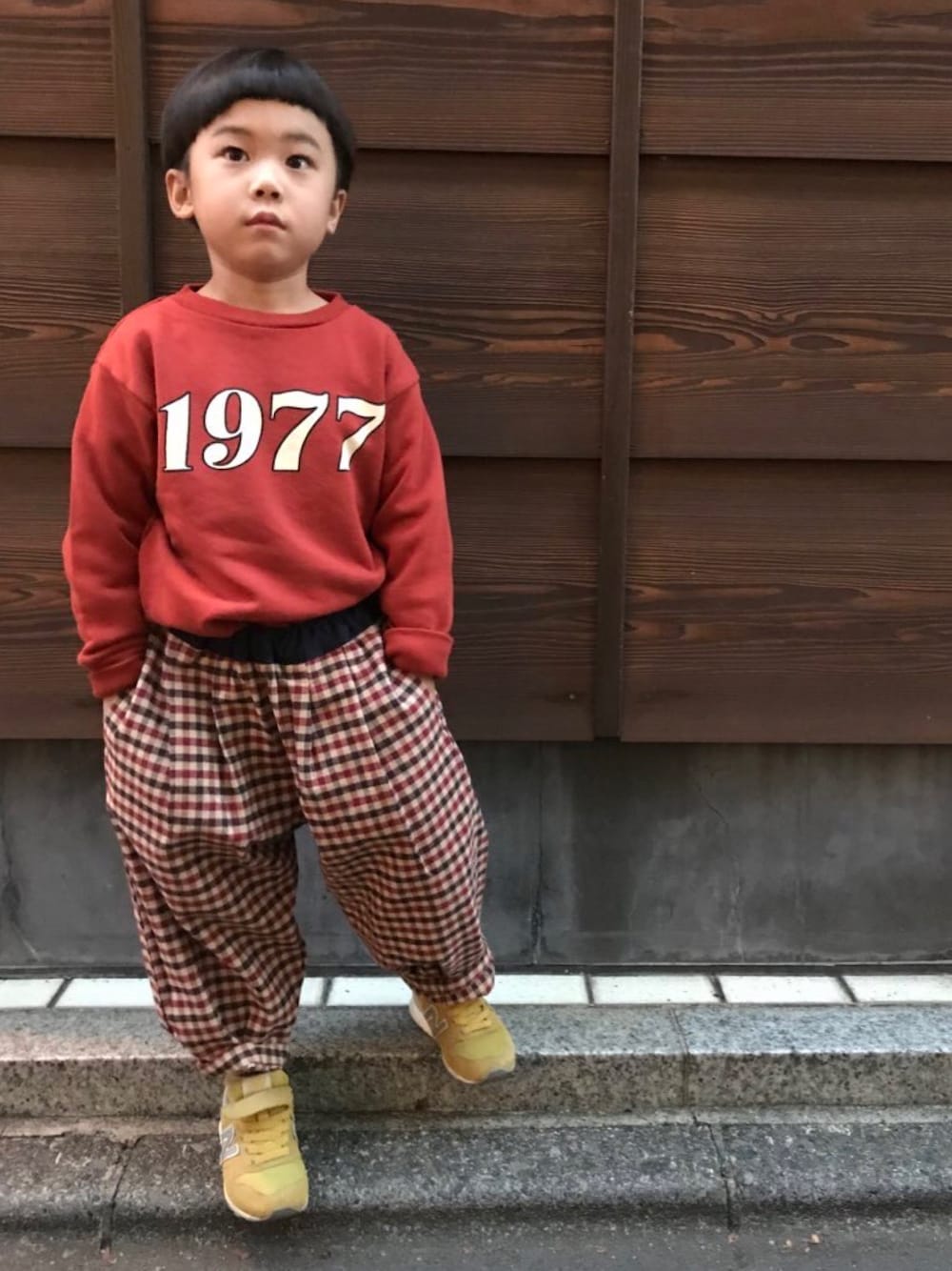 「パピのトコ、服の話禁止、マーキーズ、MARKEYS、オーシャンアンドグラウンド、ocean＆ground、パピ、自由が丘で、みんなのこと、待ってるからね😘❤️」｜「Granny Branketのアイテム（スウェット、レッド系）」を使った、Tsumugiさん（キッズ・120cm）の秋コーディネートの1枚目の写真