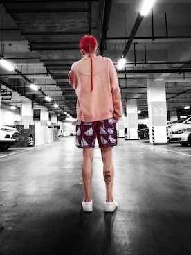 「COMMON PROJECTS（コモンプロジェクト）のアイテム」を使った、IAN ZHUさん（メンズ・170cm）の春コーディネート