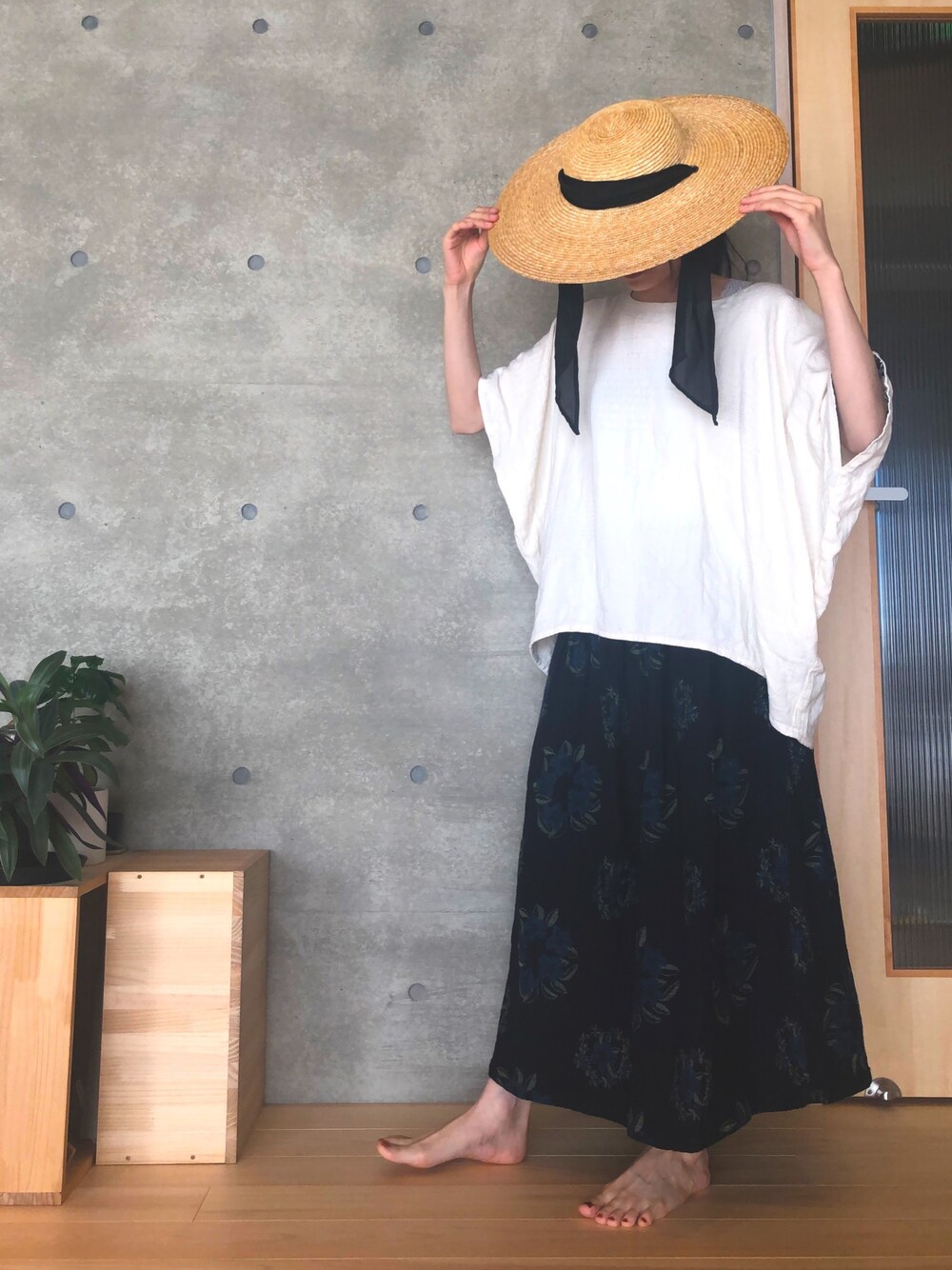 「Sugriのコーサイムギガーデン　シルクリボン（ハット、ベージュ系）」を使った、ferisiaさん（レディース・153cm）の秋コーディネートの1枚目の写真