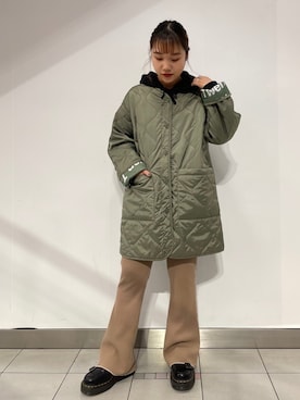 「MILKFED.」｜「アイテム（ナイロンジャケット）」を使った、森日菜子さん（レディース・154cm）の冬コーディネート