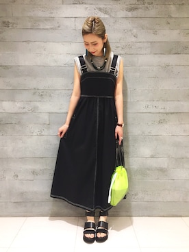 「蛍光カラー」｜「アイテム（ワンピース/ドレス）」を使った、ERIKA (BABYLONE)さん（レディース・165cm）の春コーディネート