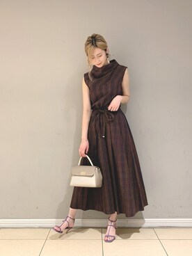 「LAURA DI MAGGIO（ローラディマッジオ）のアイテム」を使った、ERIKA (BABYLONE)さん（レディース・166cm）の秋コーディネート