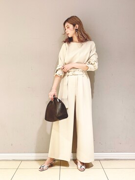 「LAURA DI MAGGIO（ローラディマッジオ）のアイテム」を使った、ERIKA (BABYLONE)さん（レディース・166cm）の秋コーディネート