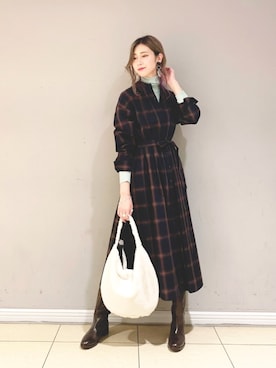 「LAURA DI MAGGIO（ローラディマッジオ）のアイテム」を使った、ERIKA (BABYLONE)さん（レディース・166cm）の秋コーディネート