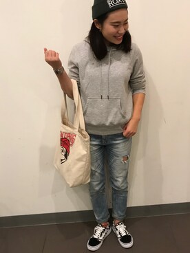 「ROXY（ロキシー）のアイテム（ニットキャップ/ビーニー）」を使った、miyuuさん（レディース・160cm）の秋コーディネート