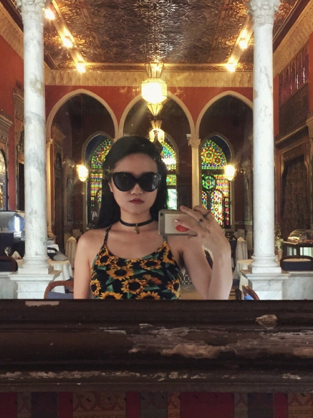 「summer、girl、vacation、90’s、floral、bodysuit、Sunglasses」｜「MONKIのアイテム（つなぎ/オールインワン、その他）」を使った、Besmeeさん（レディース・158cm）の春コーディネートの1枚目の写真