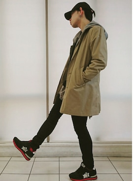 「DIESEL（ディーゼル）のアイテム（トレンチコート）」を使った、KAZUYAさん（メンズ・172cm）の冬コーディネート