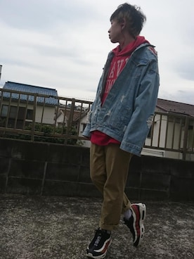 「Johnbull Private labo（ジョンブルプライベートラボ）のアイテム（パーカー）」を使った、KAZUYAさん（メンズ・172cm）の春コーディネート