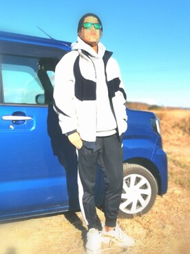 「NIKE（ナイキ）のナイキ スポーツウェア ジョガー / NIKE（その他パンツ、ブラック系）」を使った、whitehorse72さん（メンズ・180cm）の冬コーディネート