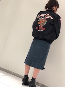 「刺繍」｜「アイテム（MA-1）」を使った、Yukiさん（レディース・159cm）の秋コーディネート