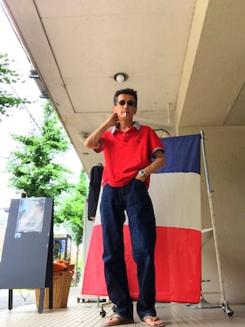 「アイテム（ビーチサンダル、グレー系）」を使った、Louisさん（メンズ・165cm）の夏コーディネート
