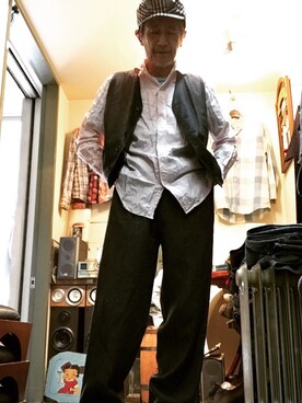 「DRIES VAN NOTEN（ドリスヴァンノッテン）のアイテム（ベスト）」を使った、Louisさん（メンズ・165cm）の春コーディネート