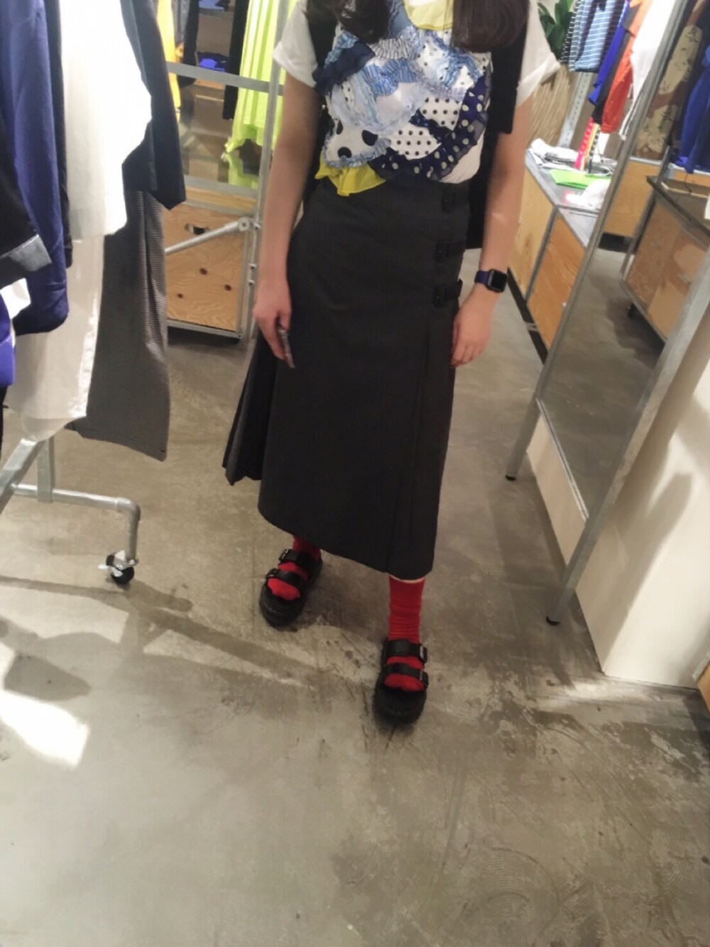 「BEAMS BOYのTORI-TO × BEAMS BOY / ターンアップ フリル Tシャツ（Tシャツ/カットソー、ホワイト系）」を使った、►rie◄さん（レディース・155cm）の春コーディネートの1枚目の写真