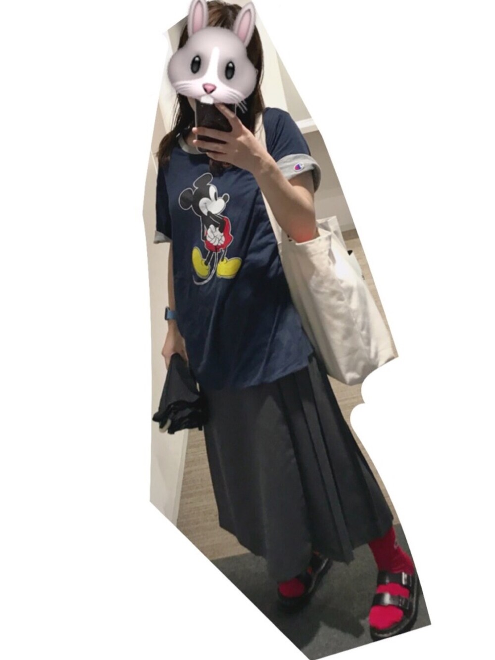 「BEAMS BOYのアイテム（Tシャツ/カットソー、ブルー系）」を使った、►rie◄さん（レディース・155cm）の夏コーディネートの1枚目の写真