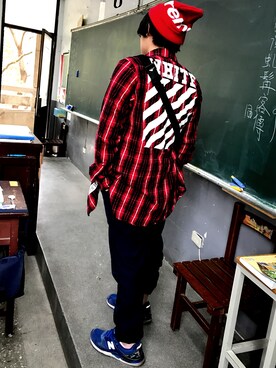「school」｜「アイテム（帽子）」を使った、賴緯丞さん（メンズ・170cm）の冬コーディネート