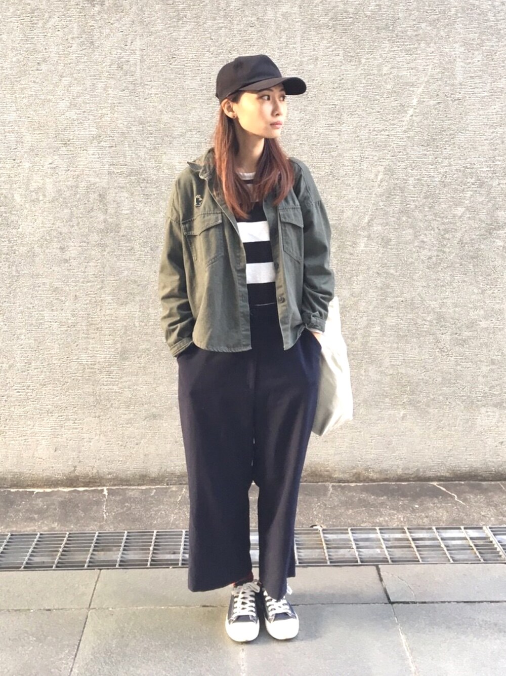 「ootd、outfit、casual、hat、stripe、sneakers、Taiwan、TAIPEI」｜「IAPO 夜婆のアイテム（ファッション雑貨、ホワイト系）」を使った、陳泛亭さん（レディース・158cm）の春コーディネートの1枚目の写真