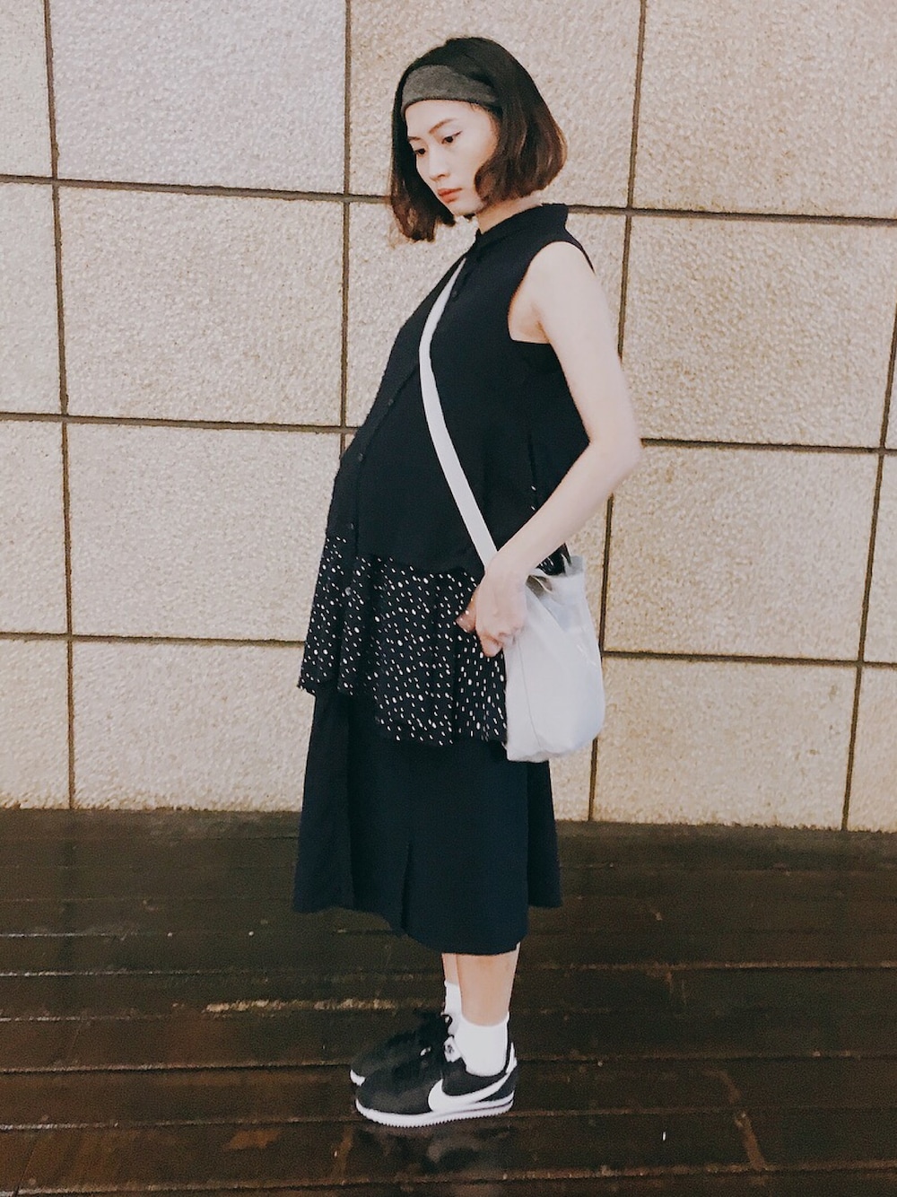 「ootd、pregnantstyle、pregnancy、onepiece、洋裝、NIKE、夏、blue、Taiwan、TAIPEI」｜「tantan studioのアイテム（ワンピース、ブルー系）」を使った、陳泛亭さん（レディース・158cm）の春コーディネートの1枚目の写真