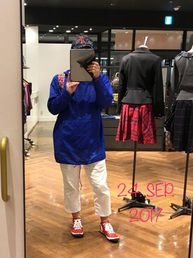 「Johnbull Private labo（ジョンブルプライベートラボ）のアイテム（パーカー）」を使った、sakusakarさん（メンズ・173cm）の秋コーディネート