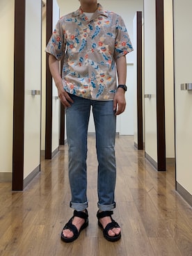 「Right-on（ライトオン）のアイテム（サンダル）」を使った、鷹見侑輝さん（メンズ・176cm）の夏コーディネート