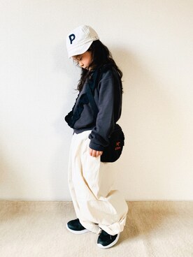 「BEAMS（ビームス）のアイテム（ボディバッグ/ウエストポーチ）」を使った、riccarinさん（キッズ・133cm）の秋コーディネート