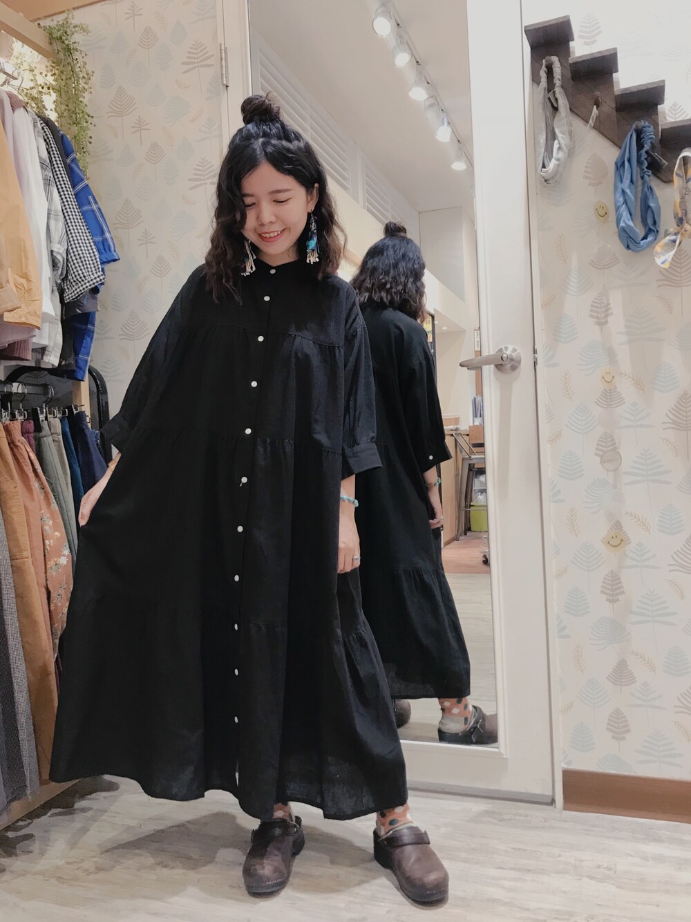「Wordtrobe、Tiara Tiara goods、Tiara tiara、ワンピース、クロコーデ、dansko、Taiwan、Tainan、秋コーデ、南紡購物中心」｜「Wordtrobeのアイテム（ワンピース、ブラック系）」を使った、Kuriさん（レディース・156cm）の秋コーディネートの1枚目の写真