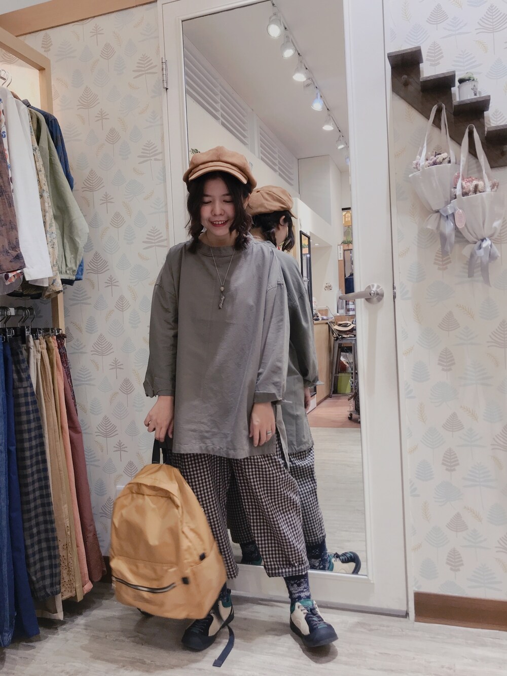 「ootd、春コーデ、休閒、NORTHERN TRUCK、Tiara tiara、Tiara Tiara goods、Taiwan、keen、帽子コーデ、日系」｜「NORTHERN TRUCKのアイテム（トップス、グリーン系）」を使った、Kuriさん（レディース・156cm）の冬コーディネートの1枚目の写真