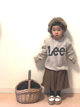 「Lee（リー）のアイテム（スウェット）」を使った、Neneneさん（キッズ・90cm）の冬コーディネート