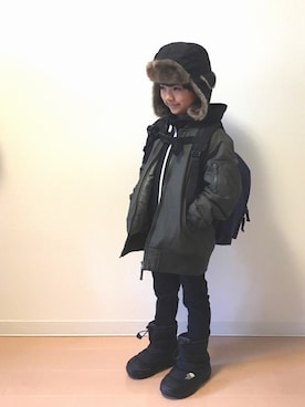 「ヌプシ」｜「アイテム（マウンテンパーカー）」を使った、Neneneさん（キッズ・120cm）の冬コーディネート