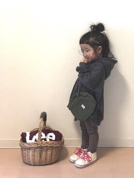 「アイテム（かごバッグ、ブラック系）」を使った、Neneneさん（キッズ・90cm）の冬コーディネート