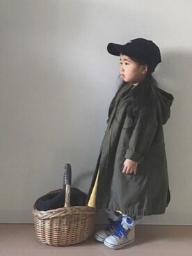 「AZUL by moussy（アズールバイマウジー）のアイテム（その他アウター）」を使った、Neneneさん（キッズ・90cm）の春コーディネート