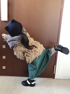 「アイテム（ストール/ショール）」を使った、Neneneさん（キッズ・90cm）の冬コーディネート