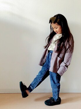 「アイテム（モカシン/デッキシューズ、グリーン系）」を使った、Neneneさん（キッズ・110cm）の秋コーディネート