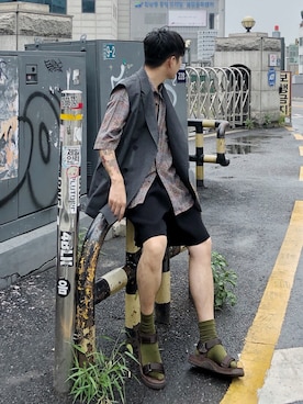「SHAKA STICKS（シャカスティック）のアイテム」を使った、Yesiangさん（メンズ・175cm）の夏コーディネート