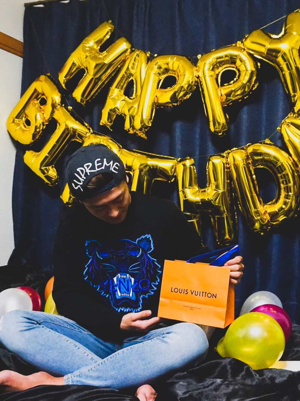 「Supreme のアイテム（キャップ、ブラック系）」を使った、こーきさん（メンズ・178cm）の冬コーディネートの1枚目の写真