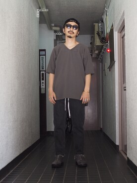 「nonnative（ノンネイティブ）のアイテム（ブーツ）」を使った、権藤裕輝さん（メンズ・170cm）の春コーディネート