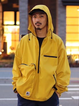 「イエローコーデ」｜「アイテム（ナイロンジャケット）」を使った、権藤裕輝さん（メンズ・170cm）の春コーディネート