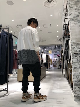 「FlowerMOUNTAIN（フラワーマウンテン）のアイテム」を使った、Katagiriさん（メンズ・173cm）の秋コーディネート