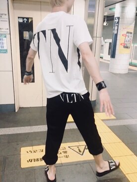 バングル リストバンドを使った 表参道 のメンズ人気ファッションコーディネート Wear