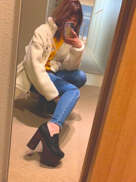 「EMODA（エモダ）のアイテム（デニムパンツ、ブルー系）」を使った、akachunさん（レディース・160cm）の冬コーディネート