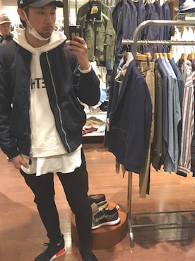 「UNDERCOVER（アンダーカバー）のアイテム（財布/小物）」を使った、Hideo  Kurokawaさん（メンズ・181cm）の春コーディネート